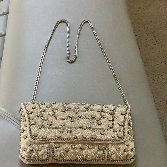 Mary Frances authentic and unique handbag color pearl - Picture 3 of 11